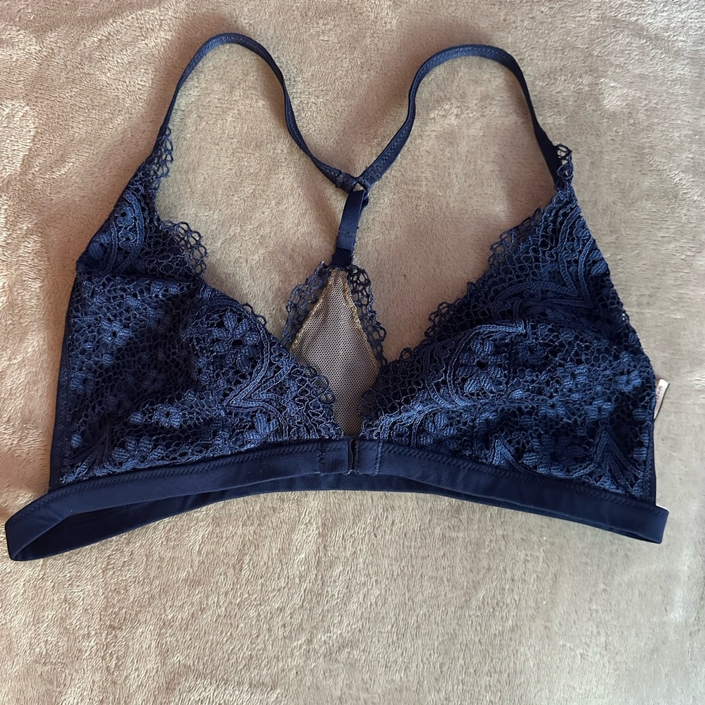 Body by Victorias Secret Bralette